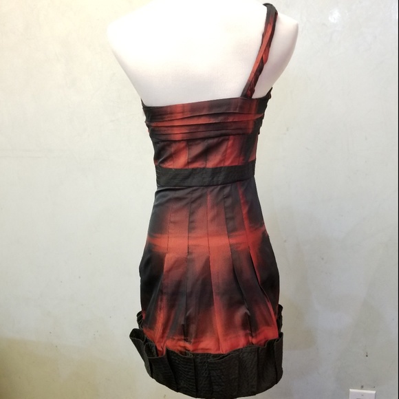 BCBGMAXAZRIA off the shoulder tie-dyed dress (K15) - Picture 7 of 8